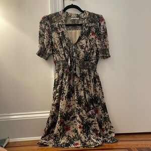 Fall floral dress size XS, fits S